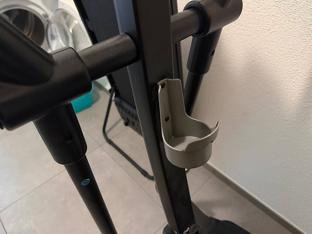 Vélos d'appartement: Crosstrainer Crane mit Trainingscomputer und Programmen – D'occasion à Emmenbrücke par B4belfish 4