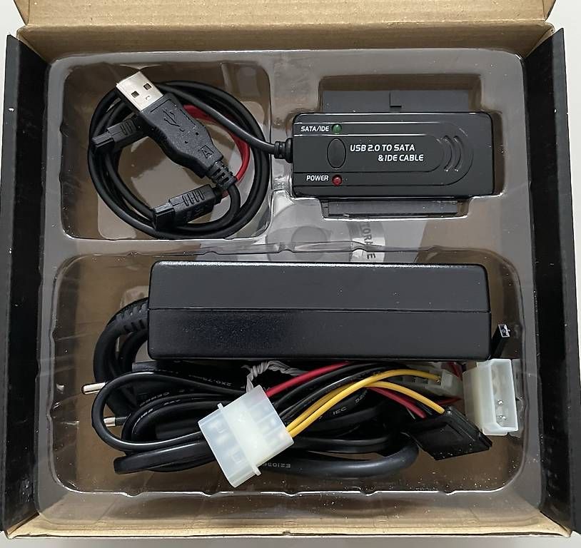 Harddisks: Festplattenleser USB 2.0 to SATA/IDE Cable – Neu und originalverpackt aus Wettingen von HPDA 1
