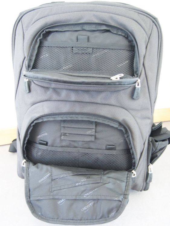 Dicota Baby Boy's Rucksack Backpack - 28L, Made From Recycled PET, Black - View #8