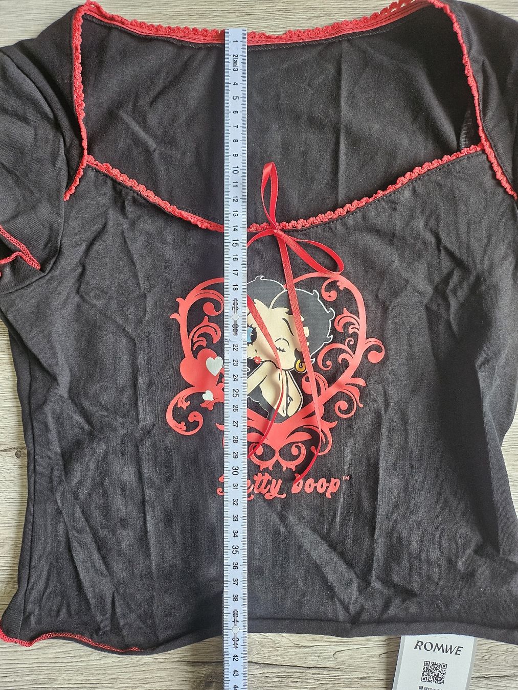 T-Shirts: Betty Boop T-Shirt, schwarz, Grösse S, neu mit Etikett! – Neu und originalverpackt aus Hunzenschwil von nudget 2