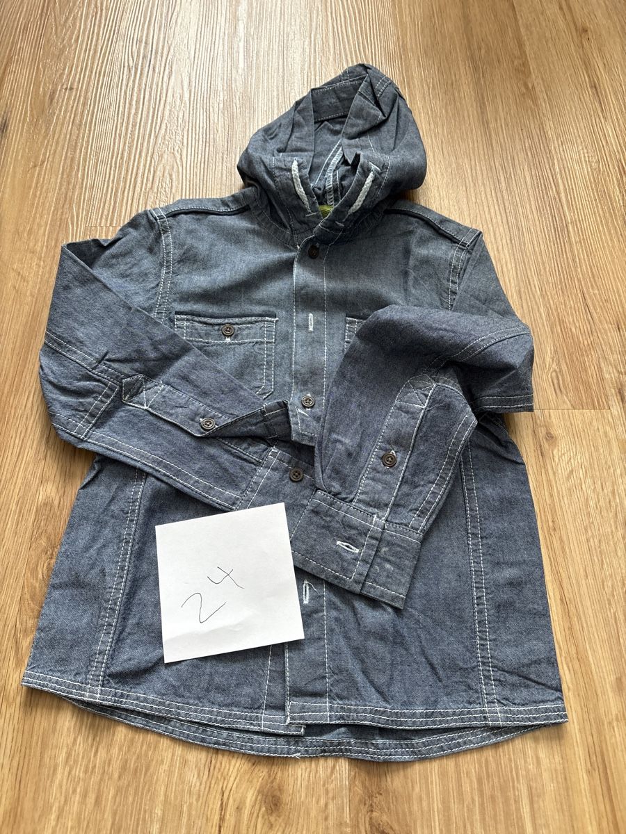 H&M Camicie, T-shirt & Polo: Jungen Hemd lang 98 – Usato da Chur venduto da copino 1