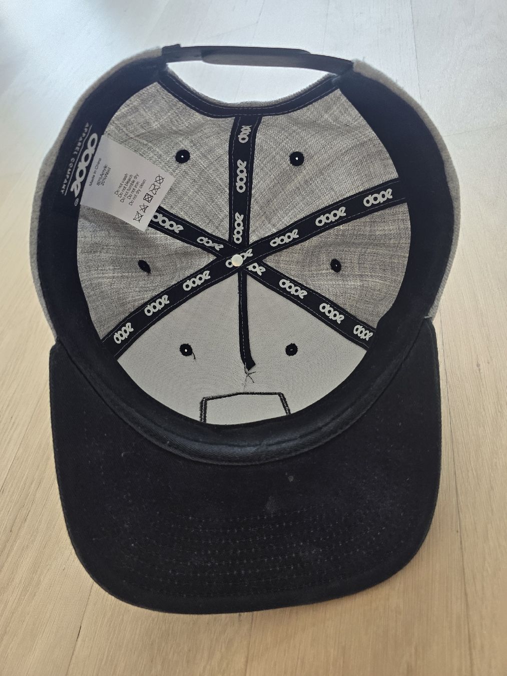 Copricapi, berretti & cappellini: DOPE Snapback Cap grau/schwarz, verstellbar, gebraucht – Usato da Winterthur venduto da Rica71 4