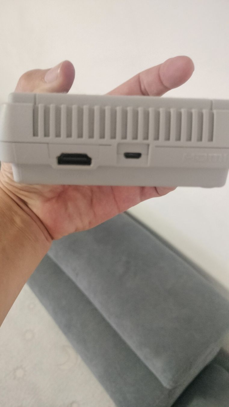 Nintendo Konsolen: SNES Mini mit 2 Wireless Controller. PLUS HDMI und Ladekabel – Gebraucht aus Gossau SG von Wertiger79 2