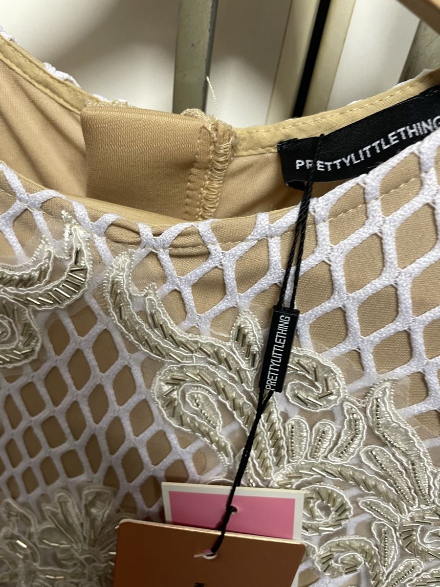 Vestiti: NEU mit Etikette Elegantes Spitzkleid – Nuovo e nell'imballaggio originale da Urdorf venduto da Anassor 6