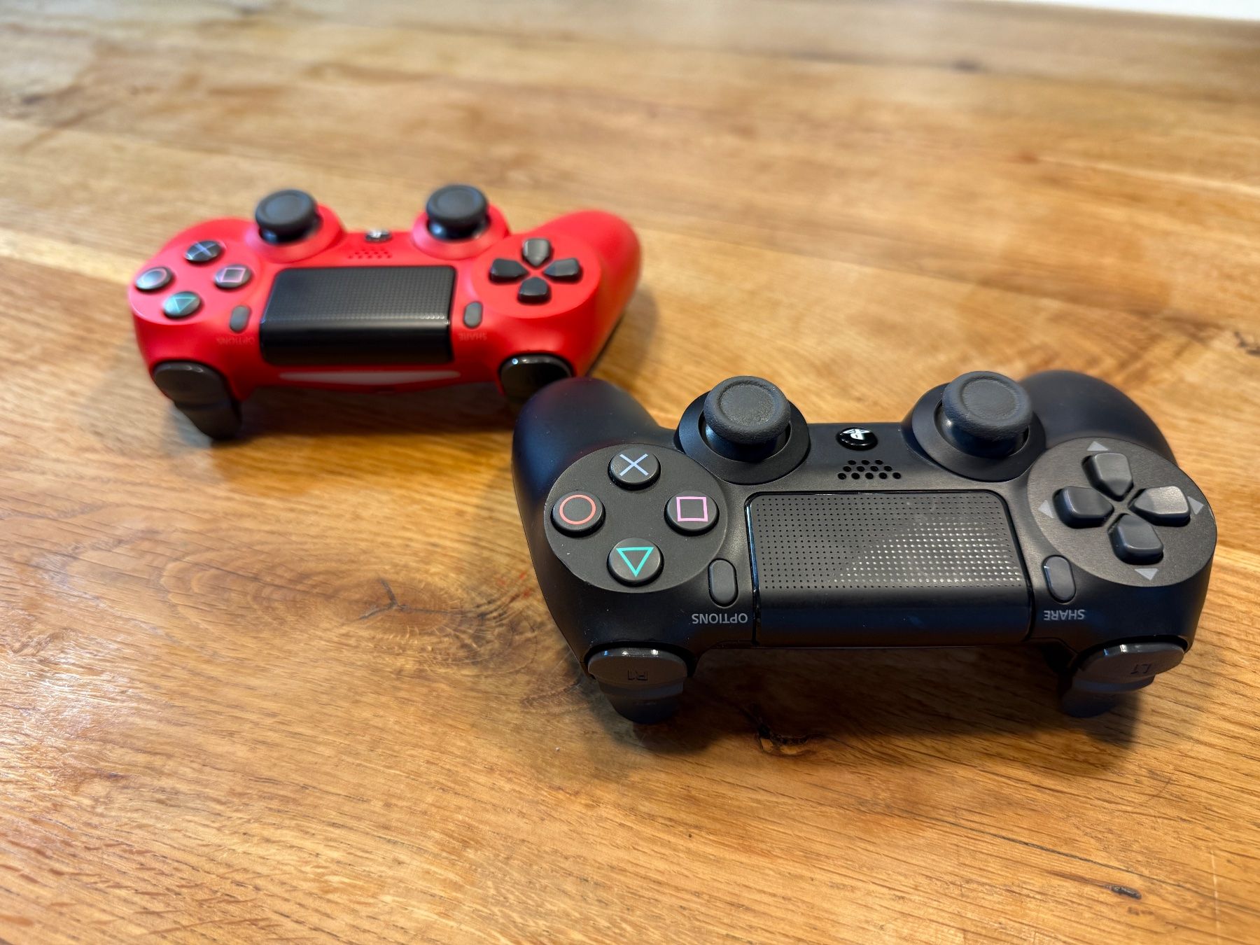Sony Consoles: Playstation 4 Slim  + 2te Controller – D'occasion à Zetzwil par gent1974 7