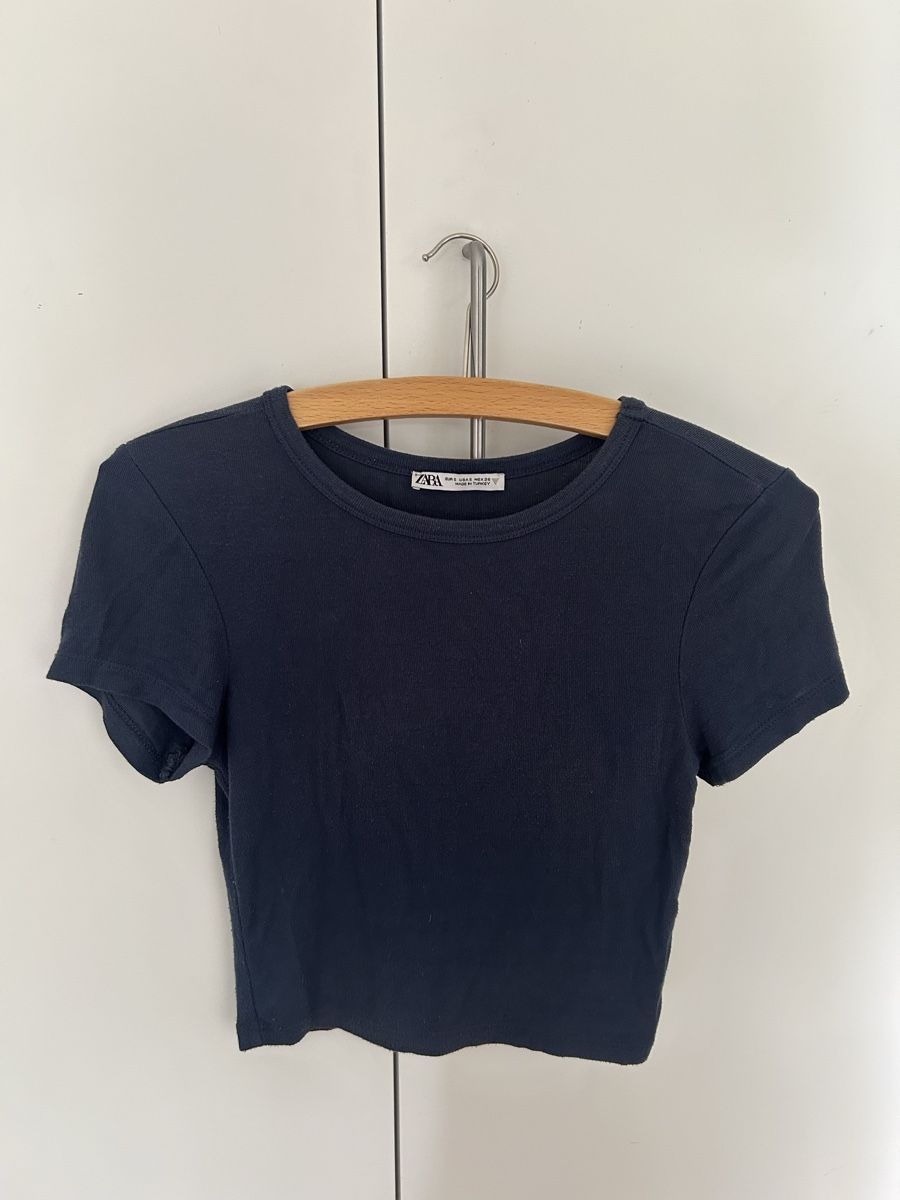 Zara T-shirts: ZARA Crop Top Dunkelblau – D'occasion à Bern par Vintage_Flexu