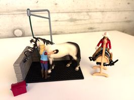 Schleich Waschplatz mit Pferd und 2 Spielfiguren