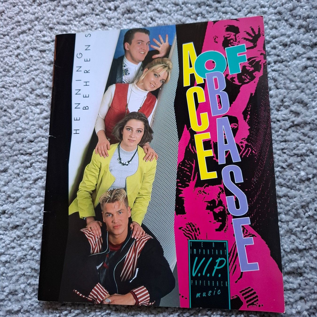 Libri: V.I.P. Paperback music ACE OF BASE – Usato da Hombrechtikon venduto da Tinea82