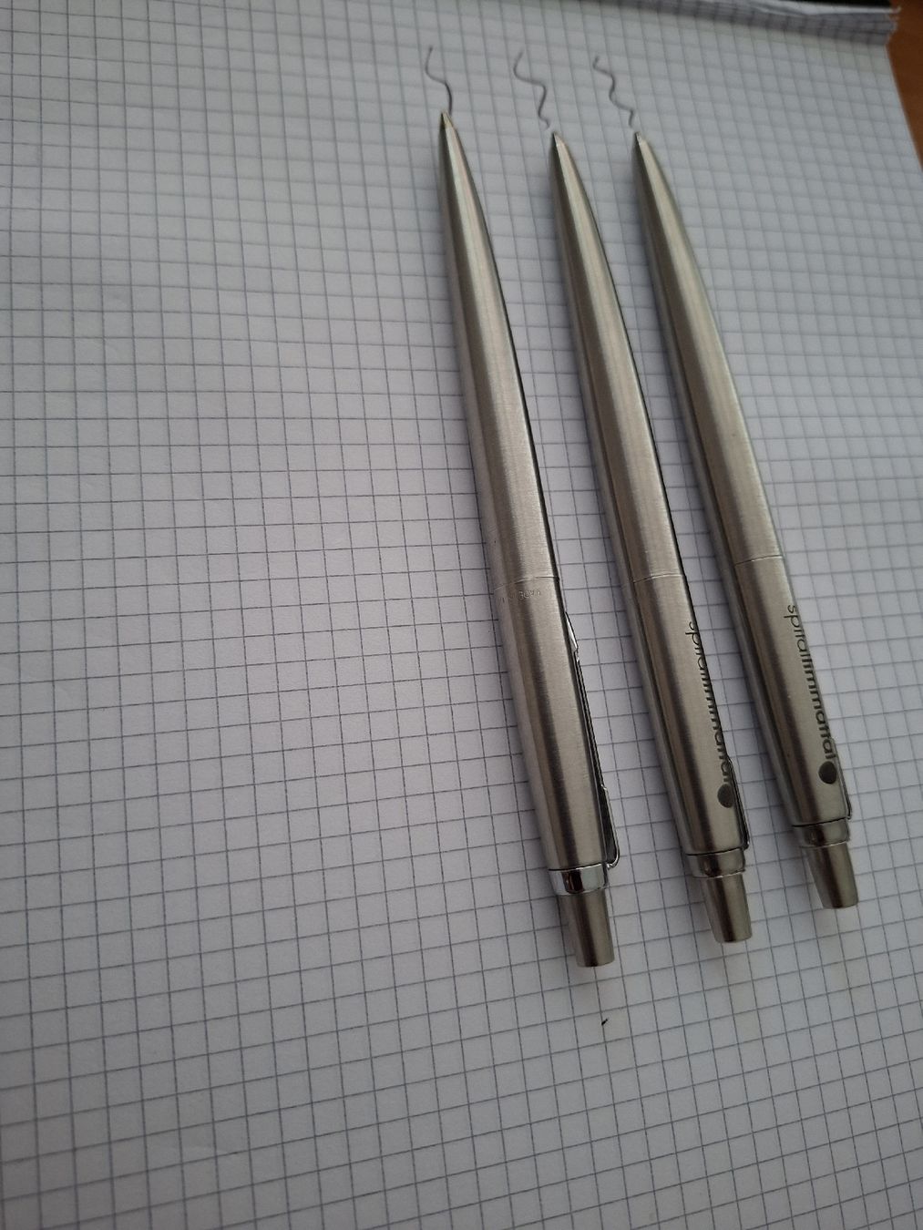 Parker Penna & Evidenziatori: 3 Parker Kugelschreiber silber matt, – Nuovo (secondo la descrizione) da Uster venduto da mak_mw2n 1