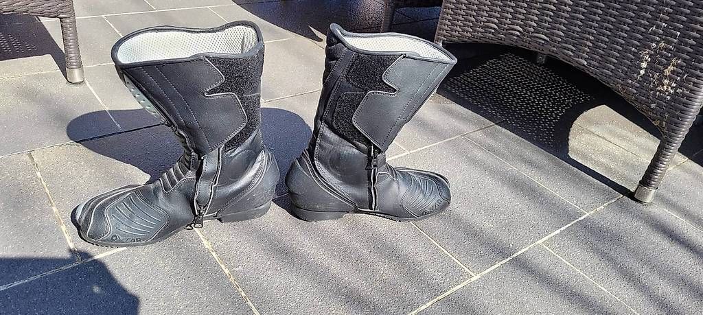 Scarpe da uomo: Bottes de moto Oxtar point. 40 – Usato da Ste-Croix venduto da kar_9x7w 4