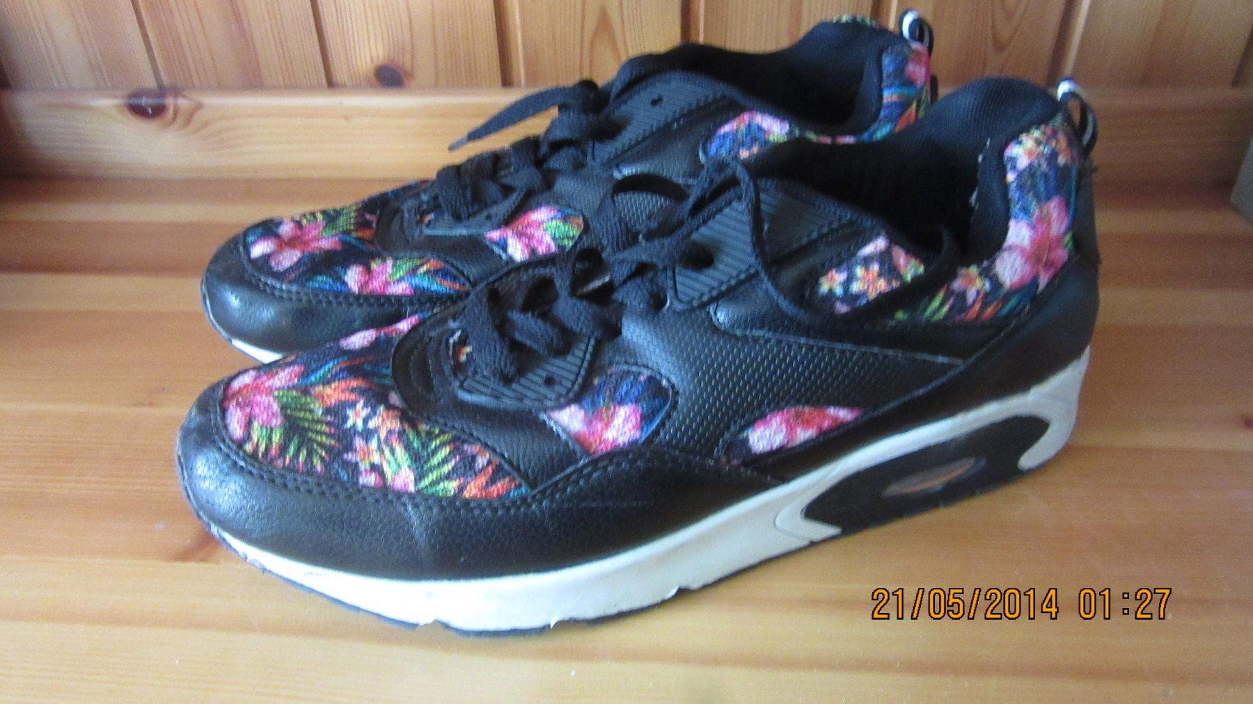 Chaussures femmes: FREIZEITSCHUHE  40 – Neuf (Voir description) à Luzern par Friesenfrau