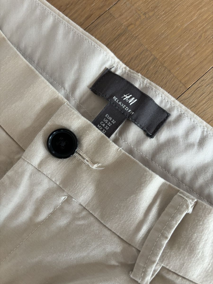 H&M Pantaloni: HM Relaxed Fit Hose - Gr. 32 - Super Zustand – Usato da Thun venduto da Ajenjo 1