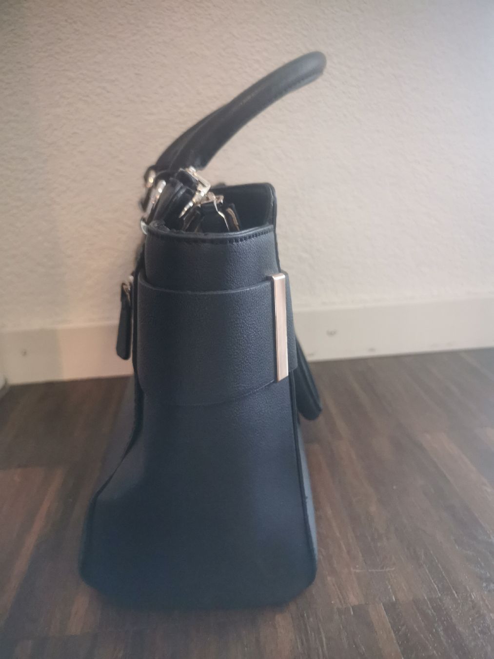 Guess Borse da donna: Guess Tasche – Usato da Zürich venduto da ssi_6pt7 2
