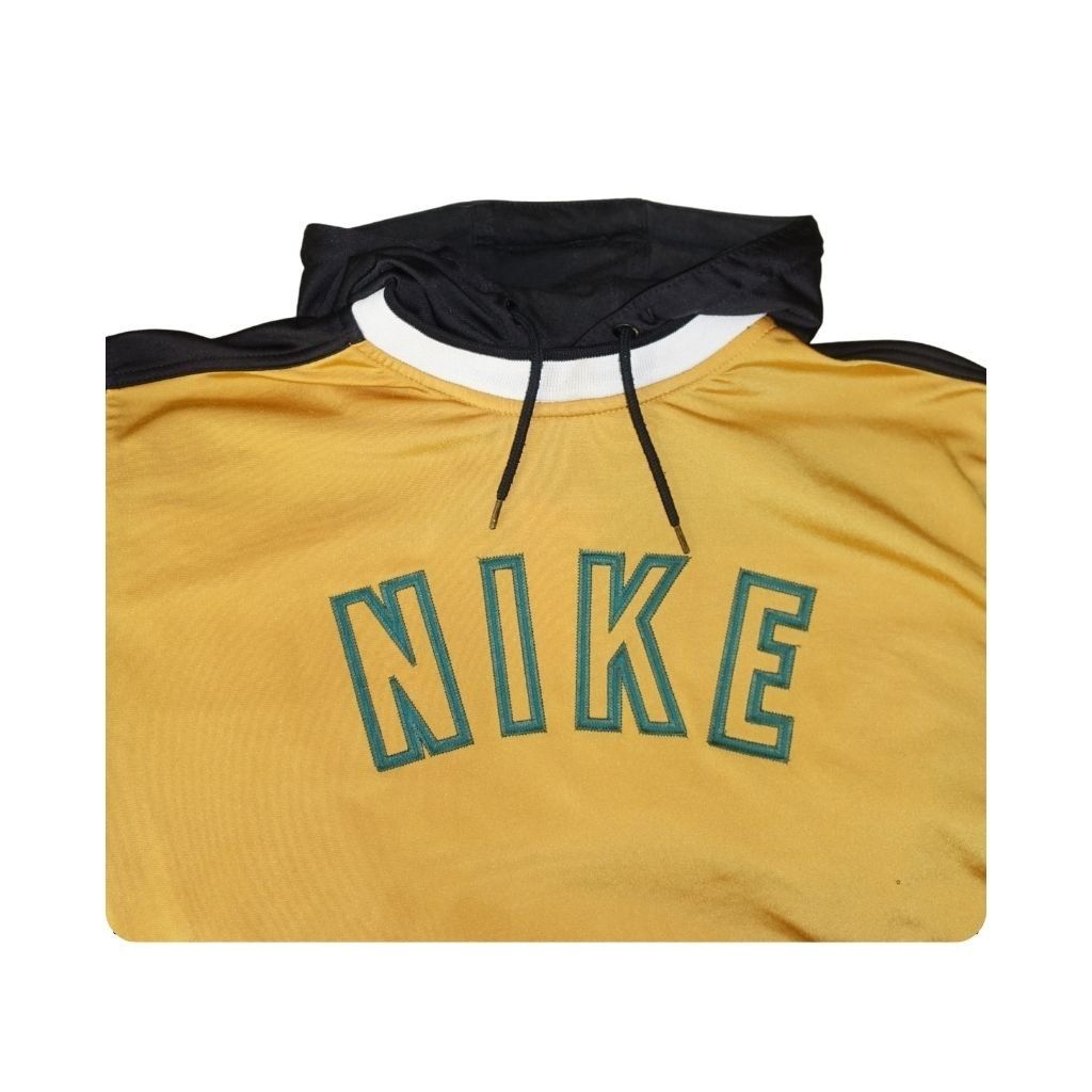Nike Maglioni & Felpe: Nike Pullover Grösse M – Usato da Bülach venduto da secondo.