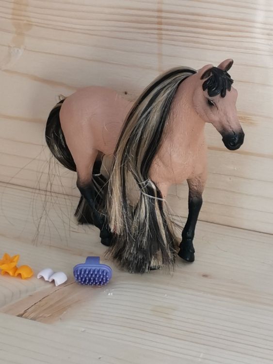 Schleich Pferd neu mit Mähne und Assesoirs neu | Kaufen auf Ricardo
