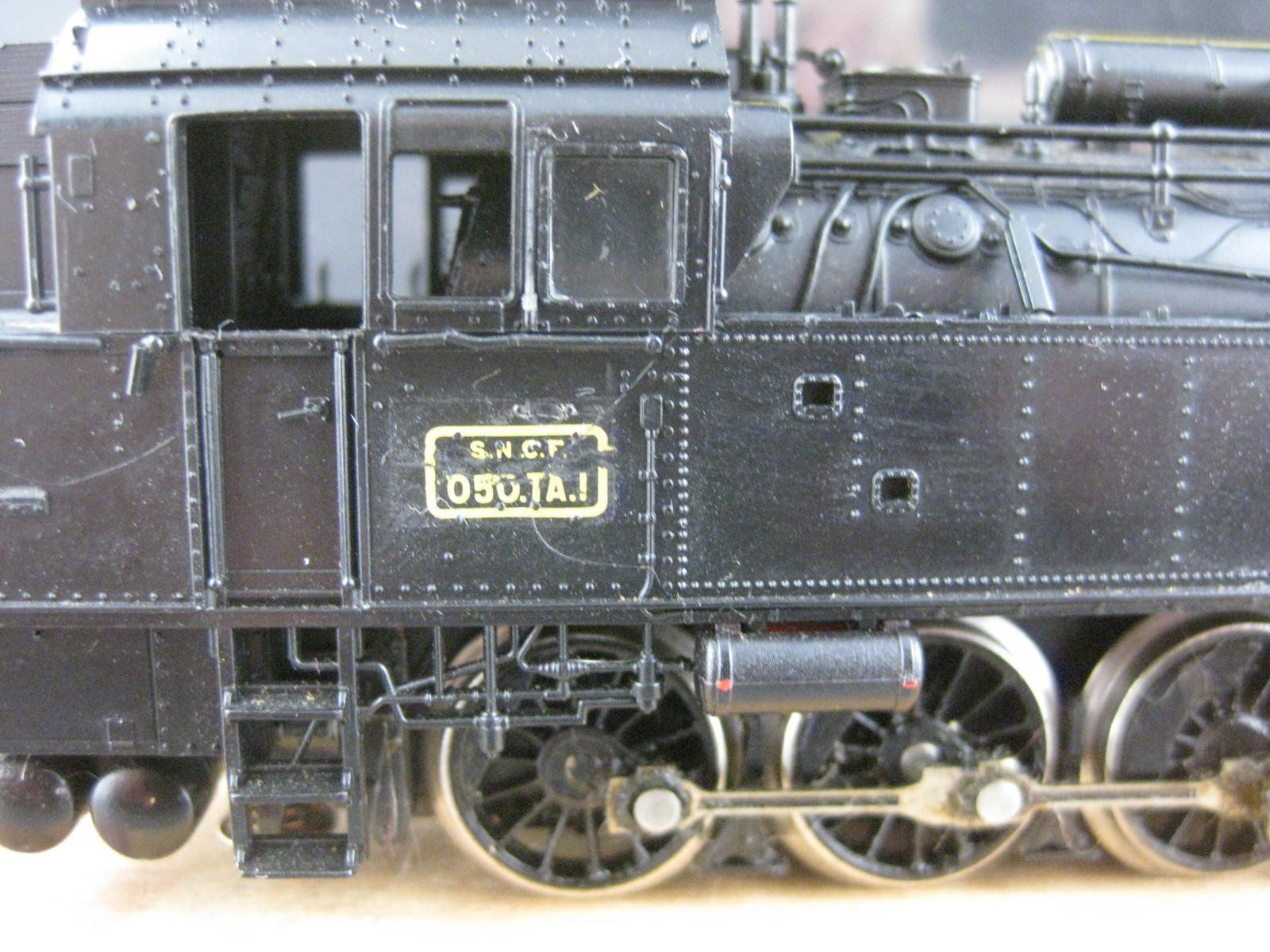 Fleischmann Modellini di ferrovie: Fleischmann SNCF Tenderlok 050.TA.1, mit OVP, . – Usato da Malters venduto da Marosko 2