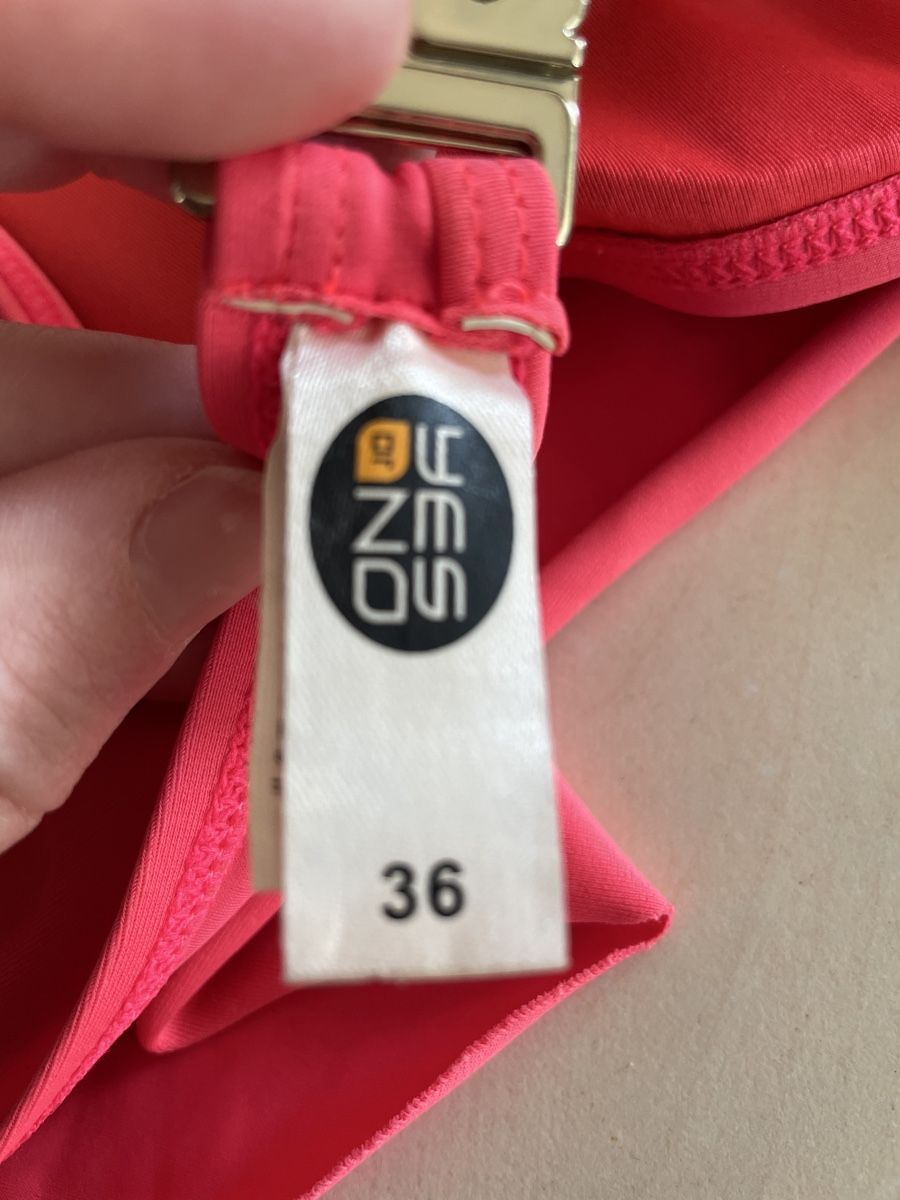 Costumi da bagno & Bikini: Bikini Oberteil Grösse 36 – Usato da Neuenkirch venduto da balani 2