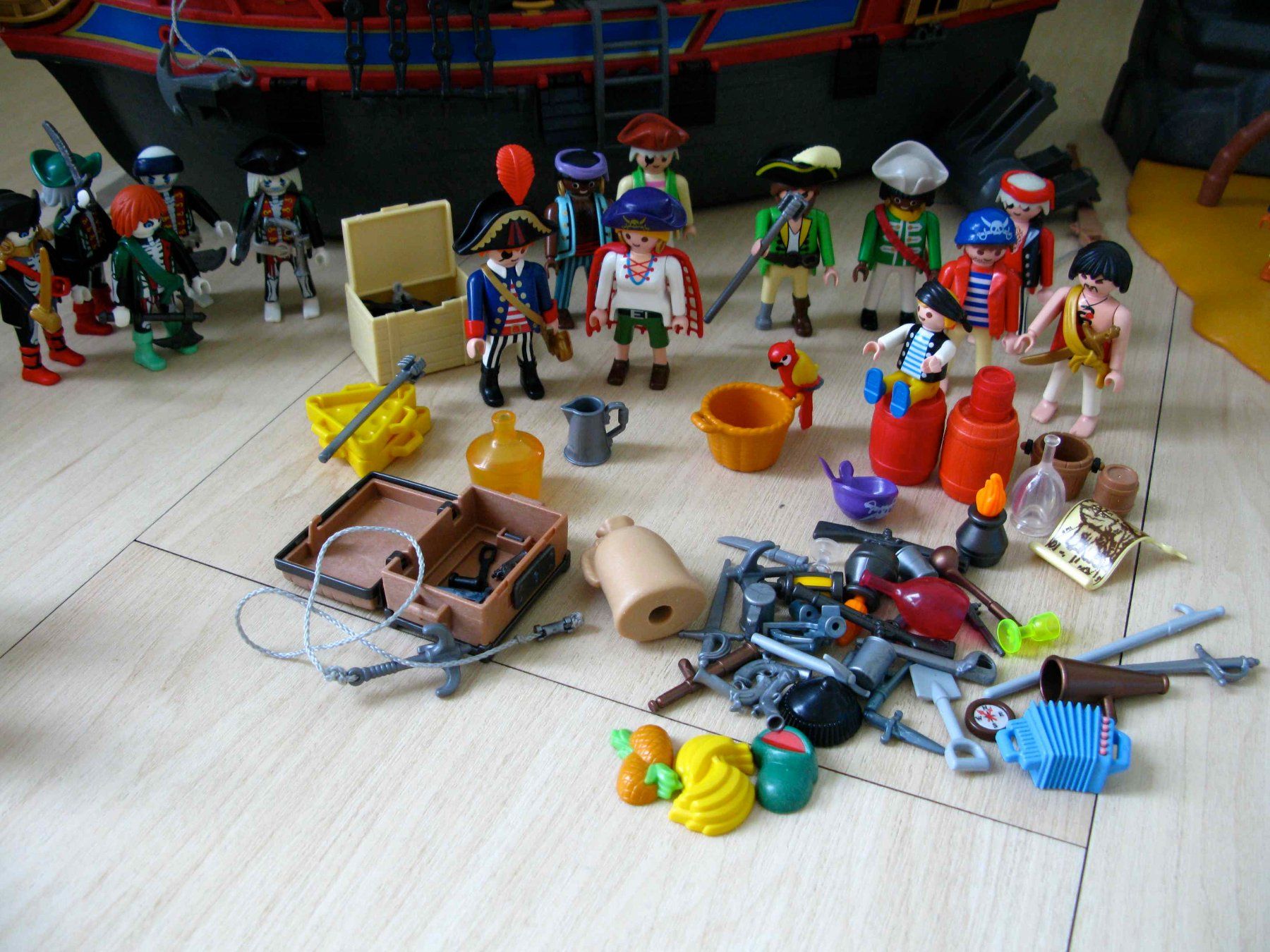 Playmobil Giocattoli: Playmobil Piratenschiff 3940 von 2000 PLUS PLUS – Usato da Samstagern venduto da Betscha 1