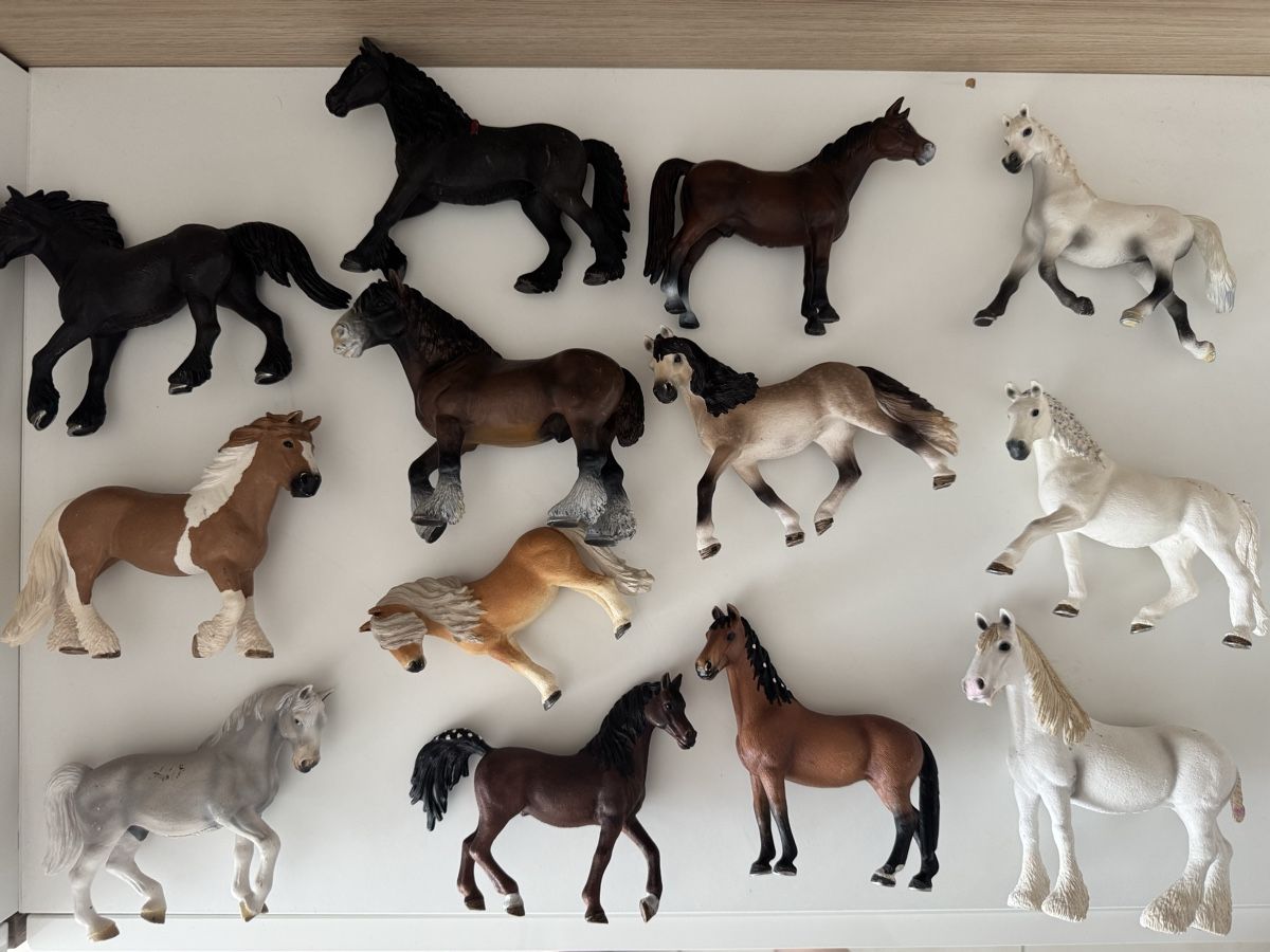 Schleich Figuren: Schleich Pferde Figuren Set – Gebraucht aus Sursee von giu_205