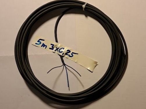 Cavi: Kabel 3x0,25mm² für Modelbau oder ähnliches – Nuovo (secondo la descrizione) da Sargans venduto da Bomp 1