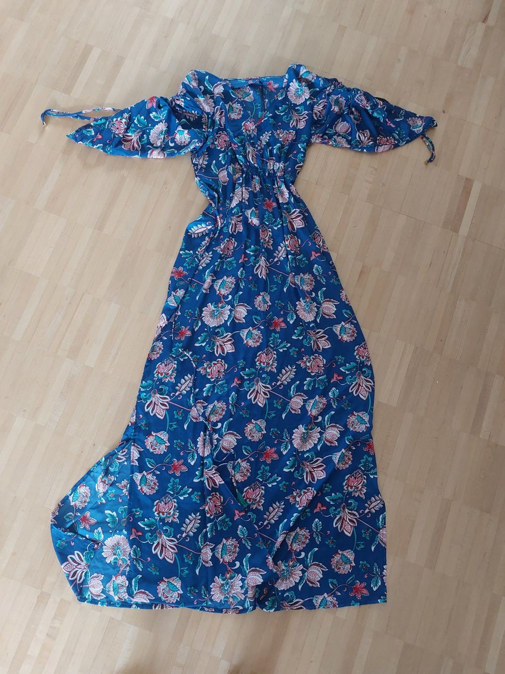 Vestiti: Damen Kleider Blau mit Blumen XS/S – Usato da Zürich venduto da zuz_9qry 1