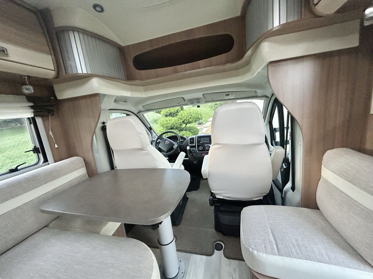 Fiat Veicoli da campeggio: Fiat Ducato P690 LC – Usato da Echandens venduto da Mouette1 9