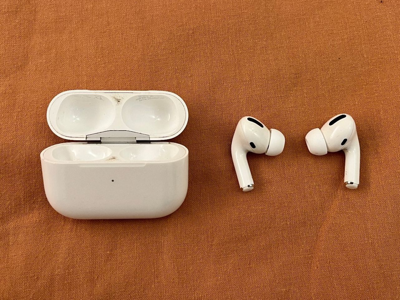 Apple Kopfhörer: Apple AirPods Pro 1 – Gebraucht aus Sissach von gragrogri 2