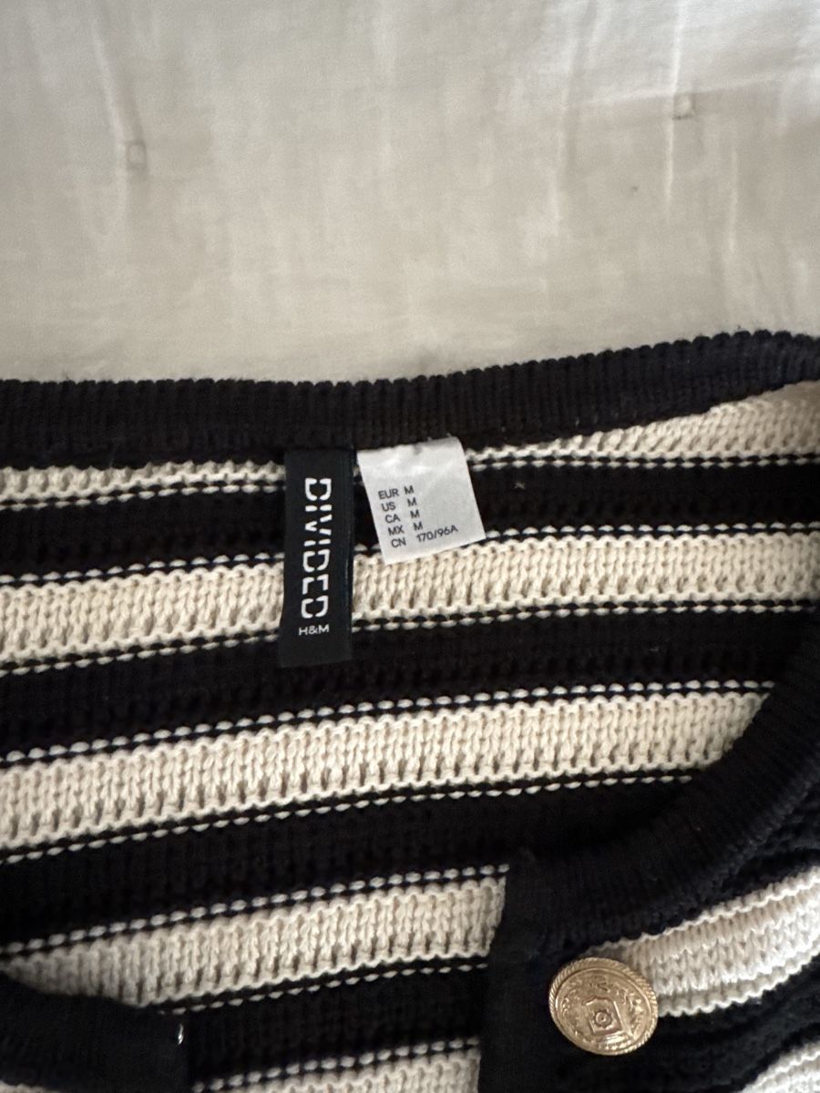 H&M Maglioni & Felpe: H&M cardigan – Usato da Genève venduto da Cicin 1