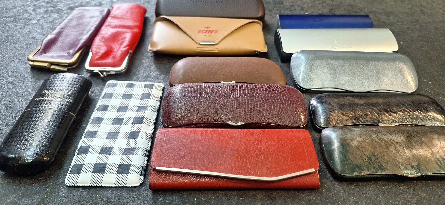 Autres vêtements & accessoires: 17 vintage Brillen Etui  – Défectueux à Emmenbrücke par abu_9mj8 5