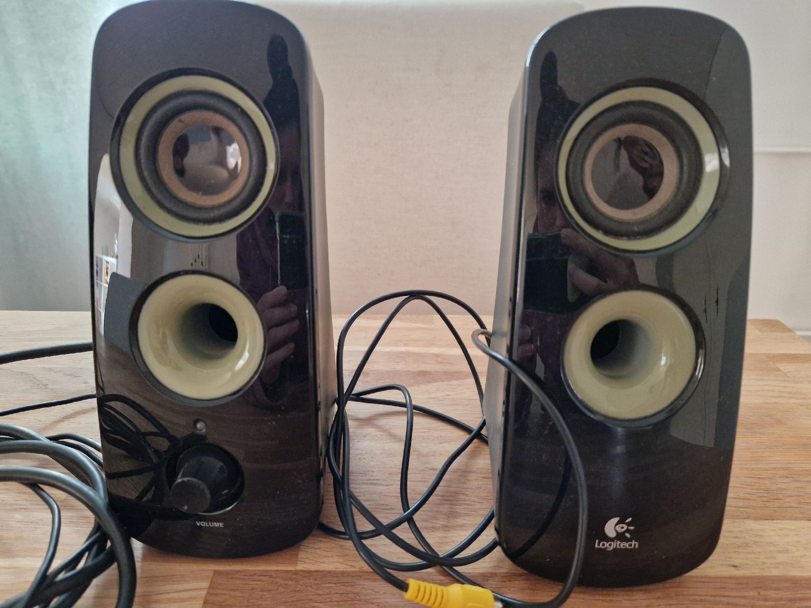 Logitech Home cinéma: logitech Subwoofer und Boxen – D'occasion à Wangen an der Aare par p.jeker 1