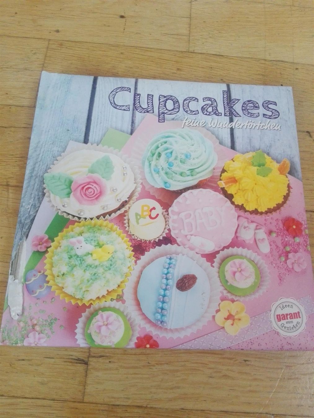 Libri: Cupcakes - feine Wundertörtchen – Usato da St. Gallen venduto da elk2020
