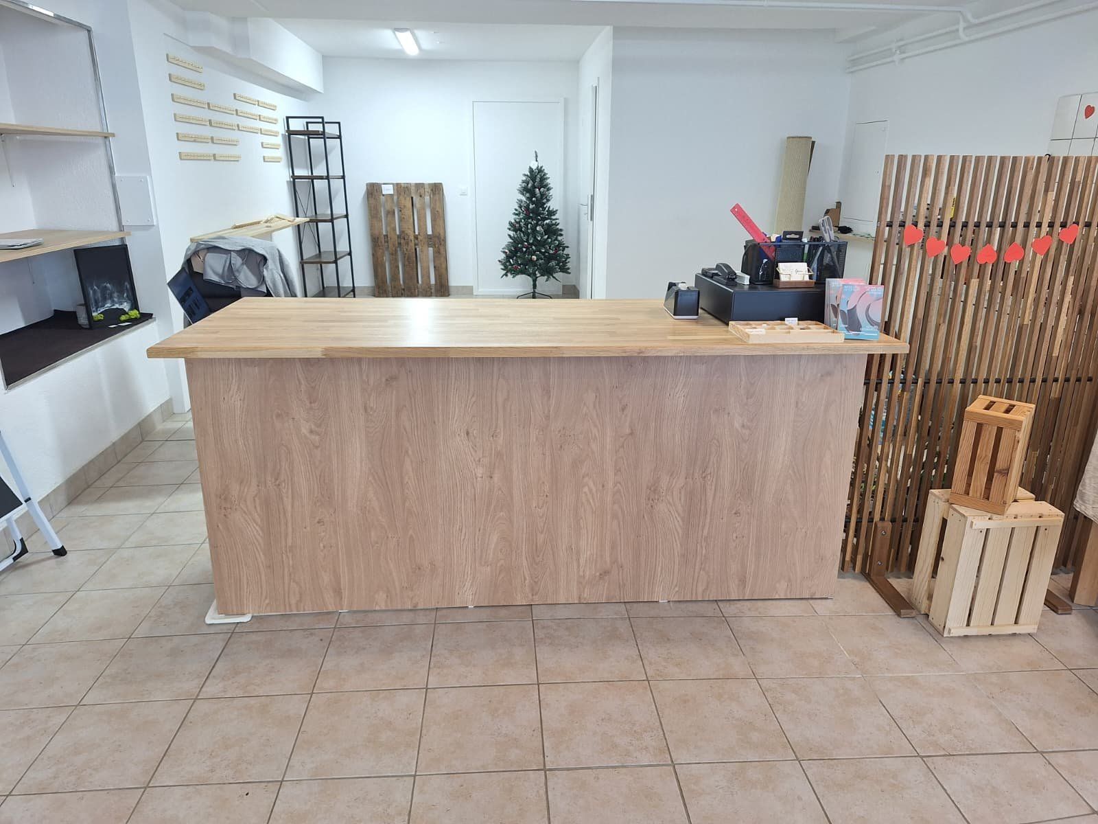Allestimento di negozi e stand fieristici: Comptoir de magasin – Usato da Neuchâtel venduto da laureen-h 1