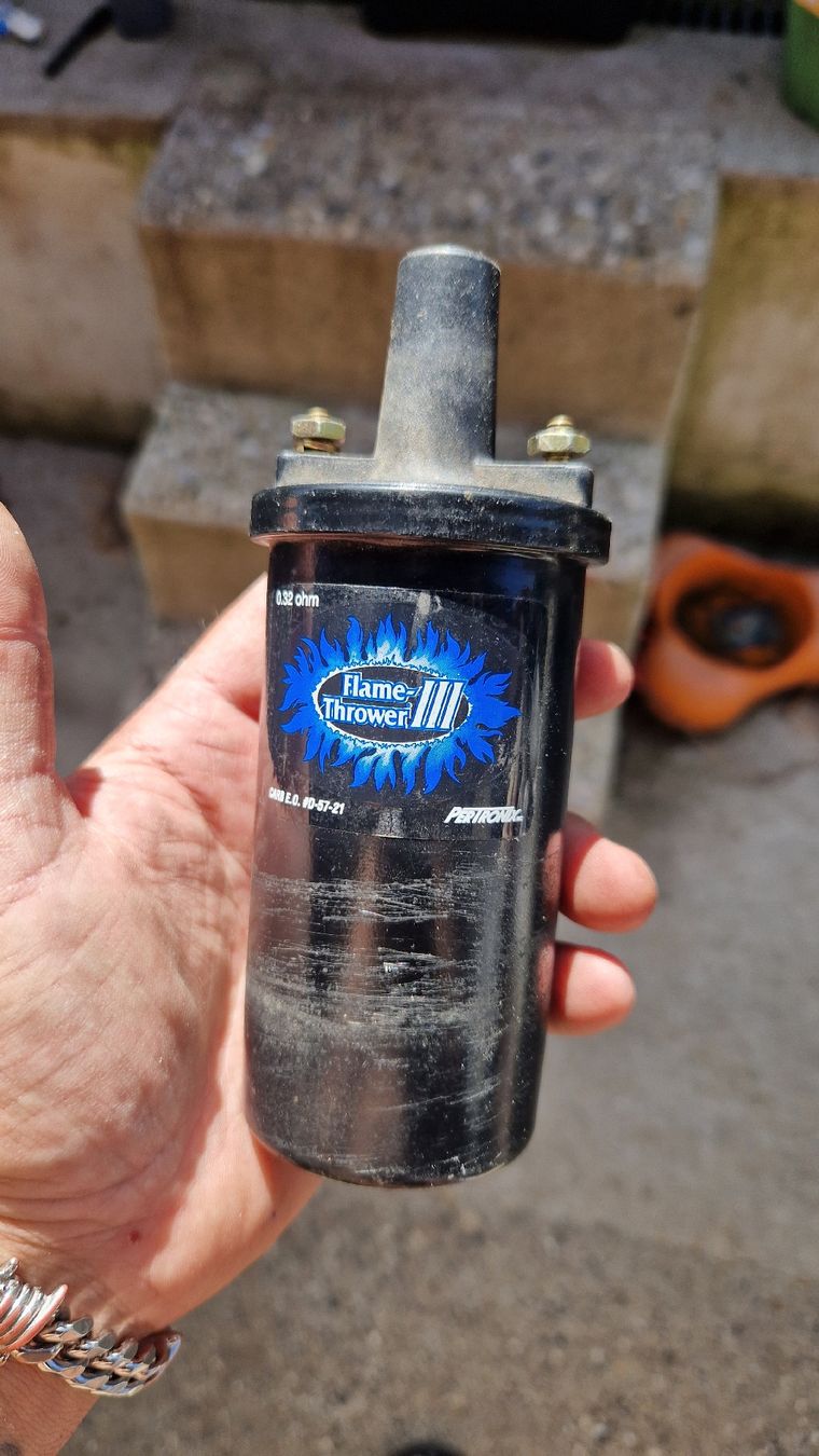 Tutti pezzi di ricambio auto: bobine d'allumage Flame Thrower 3    0.32 ohm – Usato da Les Acacias venduto da str_6prq