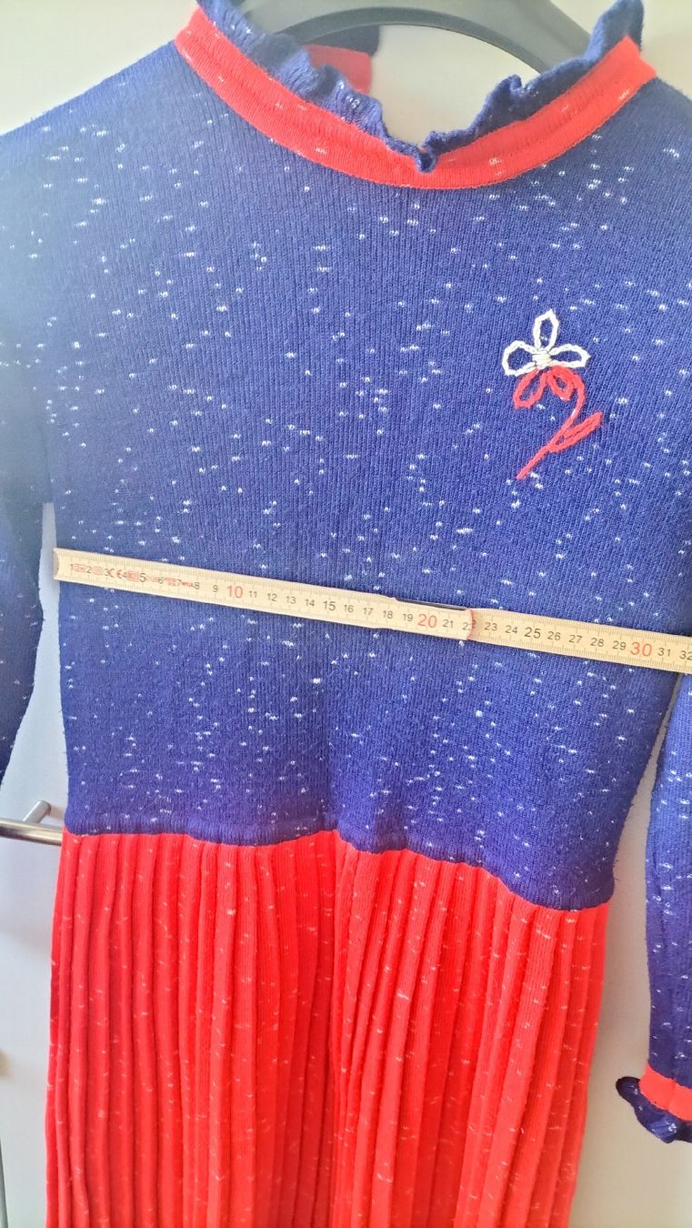 Kleider & Röcke: Strickkleid, für 8-10 Jährige Mädchen – Gebraucht aus Pfäffikon ZH von e13_x2n5 3