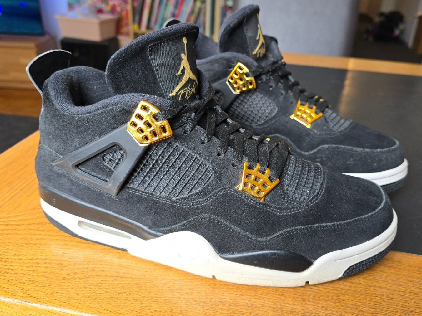 Jordan Herrenschuhe: Jordan 4 Retro Royalty gr. 45 – Gebraucht aus Wallisellen von theblacksheep