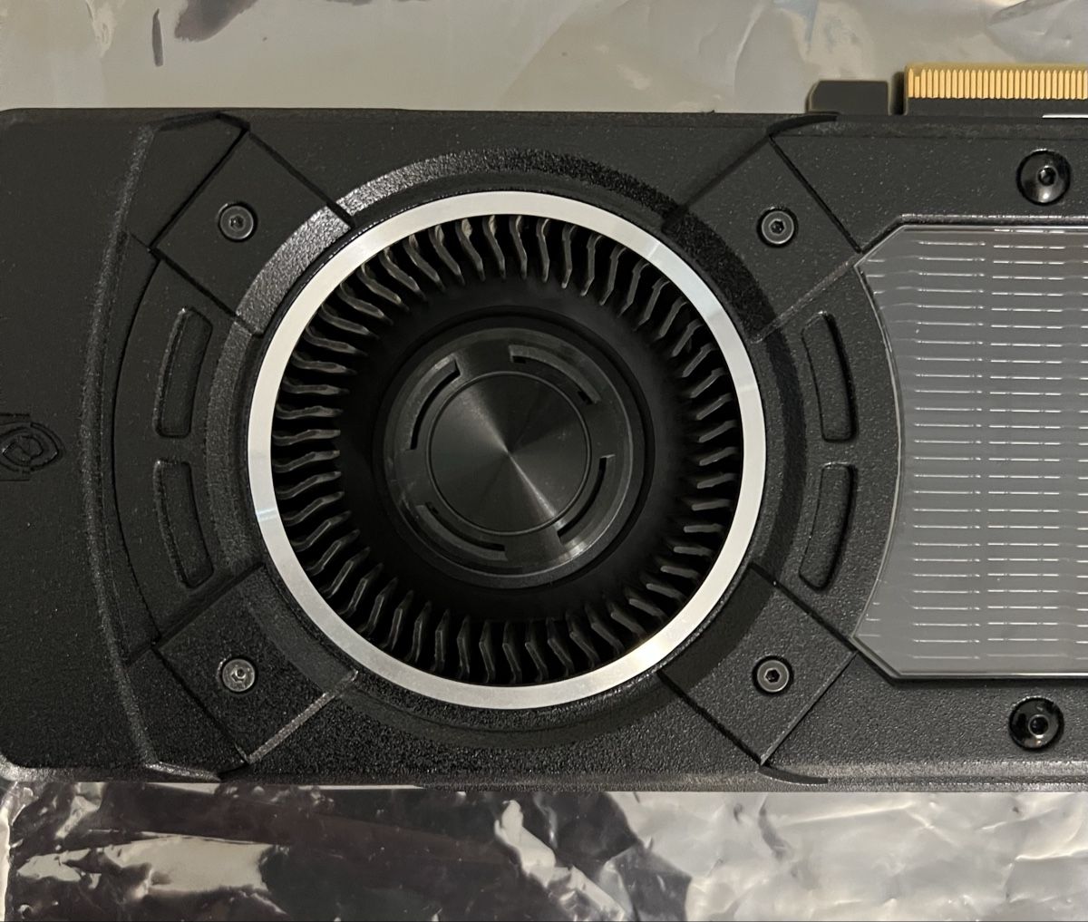 Nvidia Schede grafiche: Titan X 12GB – Usato da Basel venduto da zar_792n 2