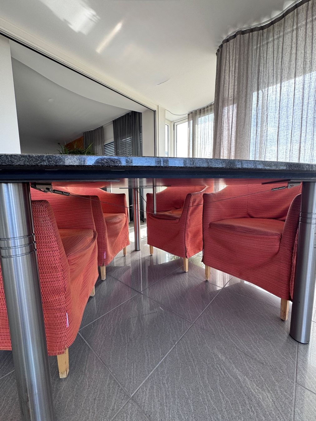 Flexform Set de table et chaises: Edles Design-Set: 4 Flexform Stühle & Dreieckstisch – D'occasion à Zürich par Pagan007 2