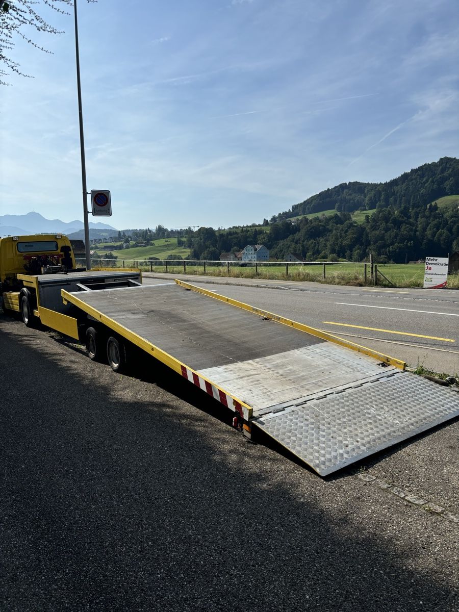 Mitsubishi Nutzfahrzeuge: Mitsubishi Canter Autotransporter  – Gebraucht aus Herisau von 4x4man 3