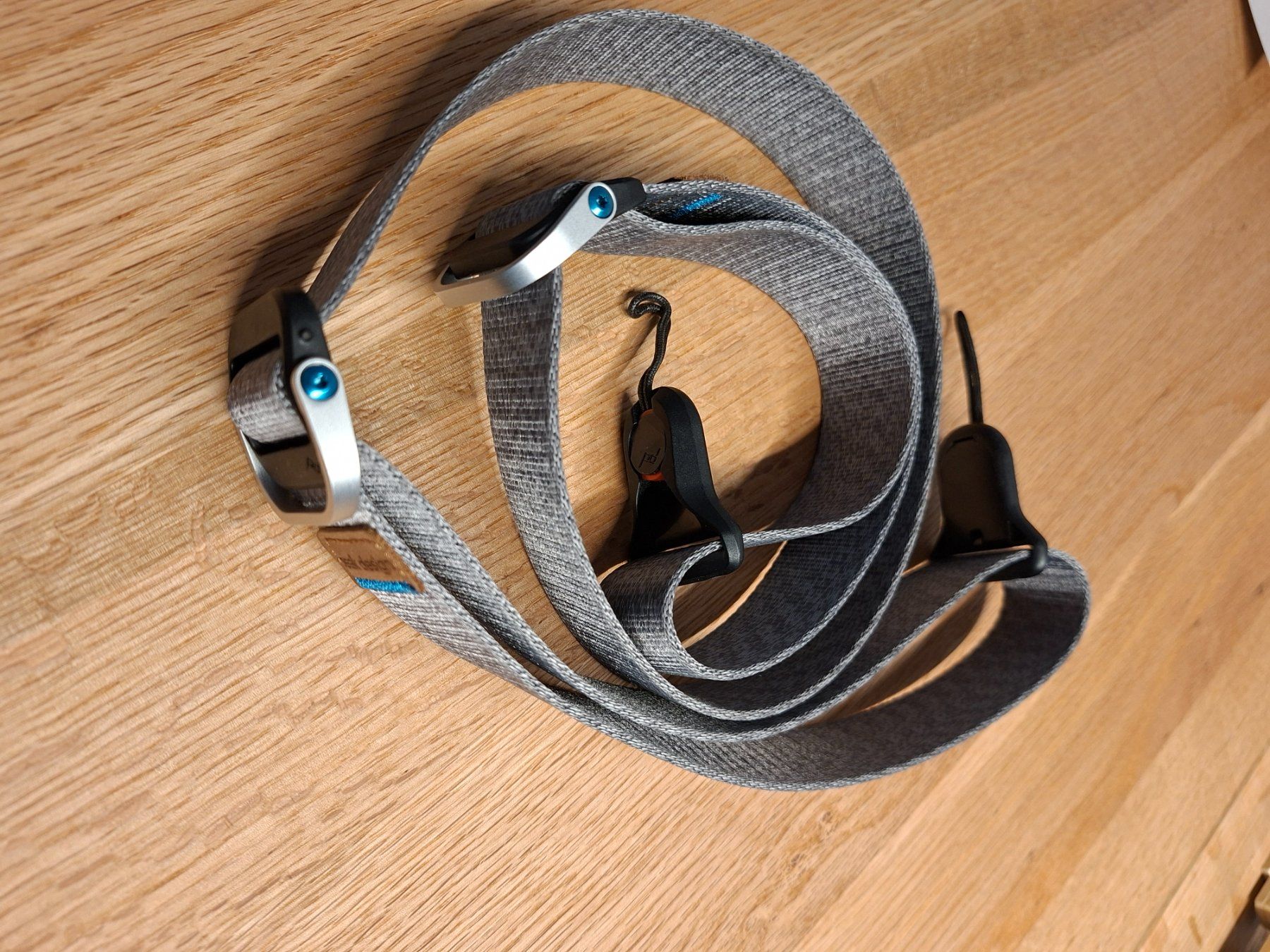 Autres accessoires: Peak Design Tragegurt Kamera Gurt neu – D'occasion à Deitingen par rotgelbblau01 1