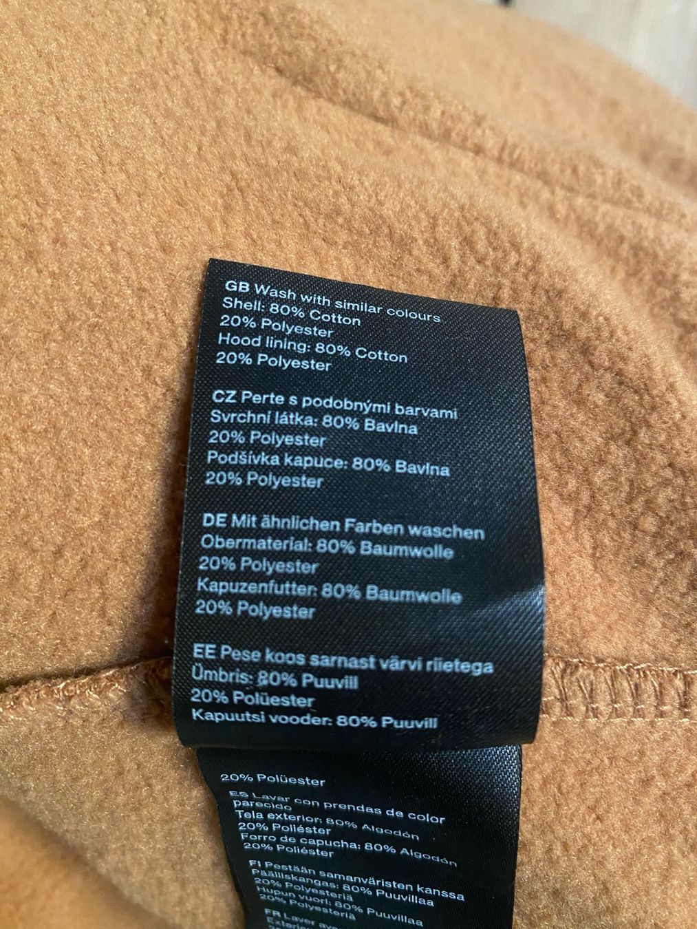 Weekday Maglioni & Felpe: Brauner Kapuzenpulli, Zip Hoodie – Usato da Zürich venduto da sultaninchen 4