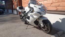Suzuki GSX-R 750 L1