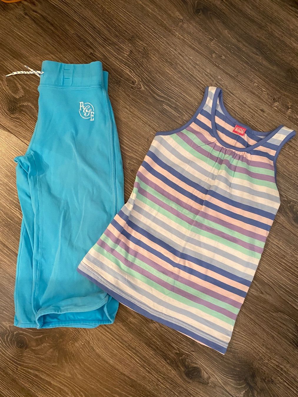 Camicette, T-shirt & Top: Top 134-140 – Usato da chermignon venduto da pioupioumf