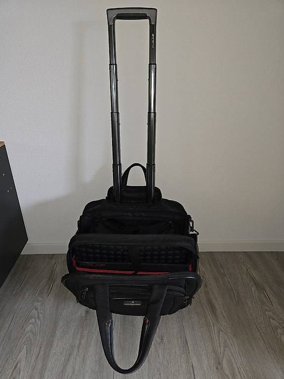 Borse: SAMSONITE Laptoptasche mit Rollen – Usato da Malans GR venduto da R.G.1992 2