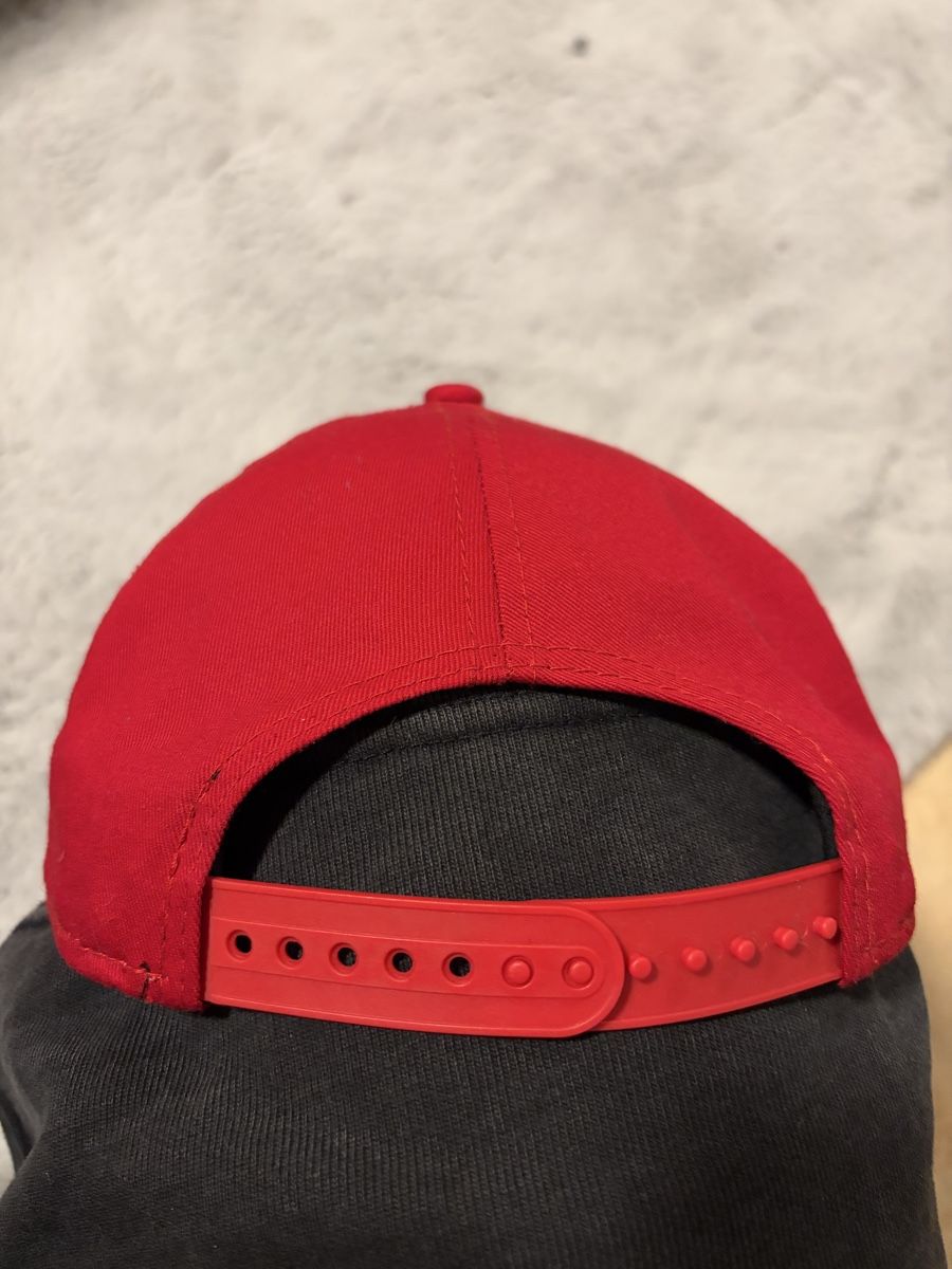 Altro in  Abbigliamento & Accessori: New Era Cap Rot One size – Usato da Grosshöchstetten venduto da Tobias.David 3