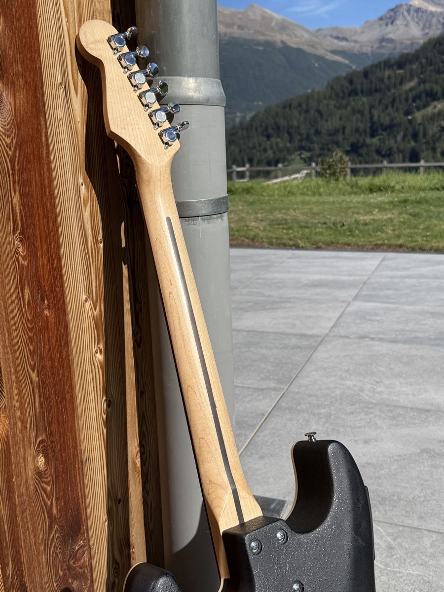Fender Strumenti musicali: Fender Stratacoustic comme neuve avec housse – Usato da Hérémence venduto da Xylosophie 4