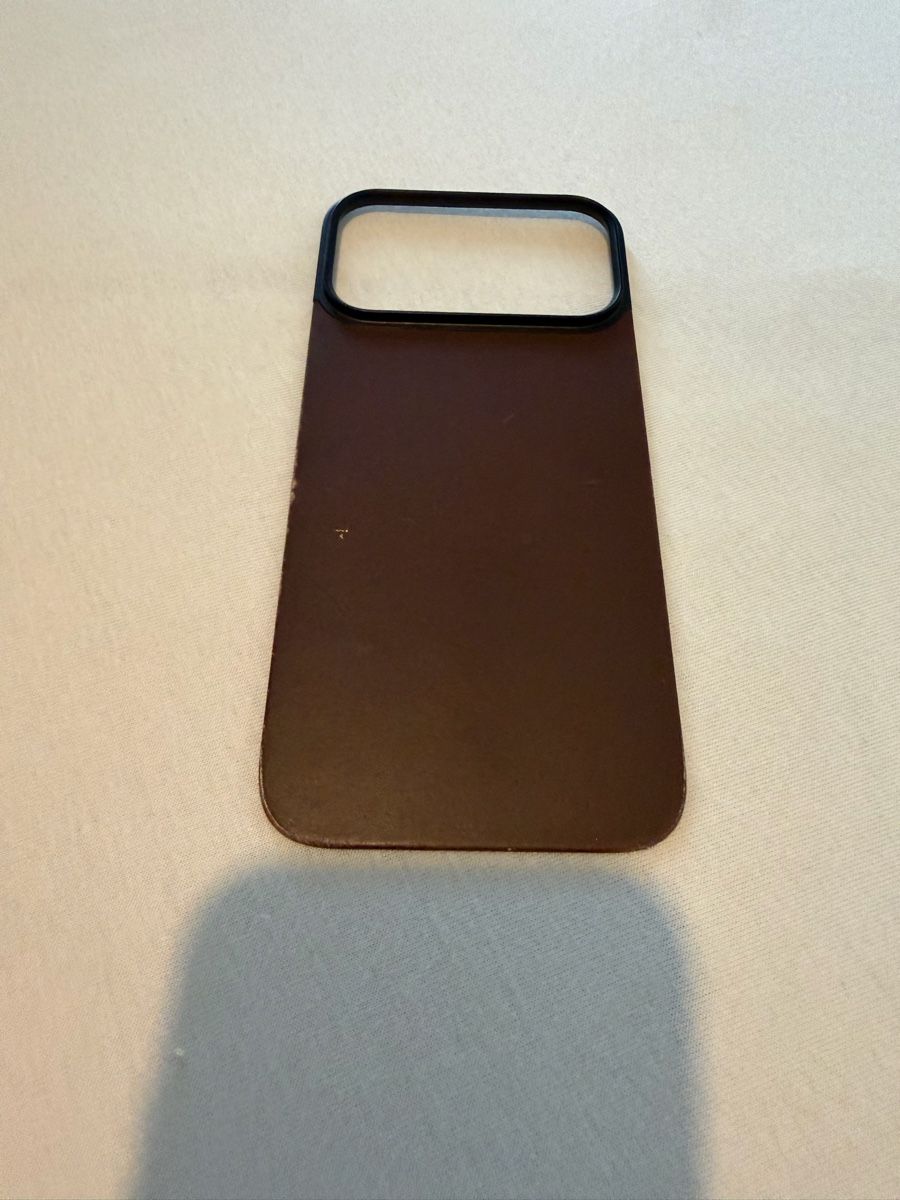 Covers & Schutzfolien: Coque Nomad iphone 17 pro Max – Gebraucht aus Bernex von pre_hbr2