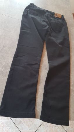 Pantalon noir taille 38 marque Yendi