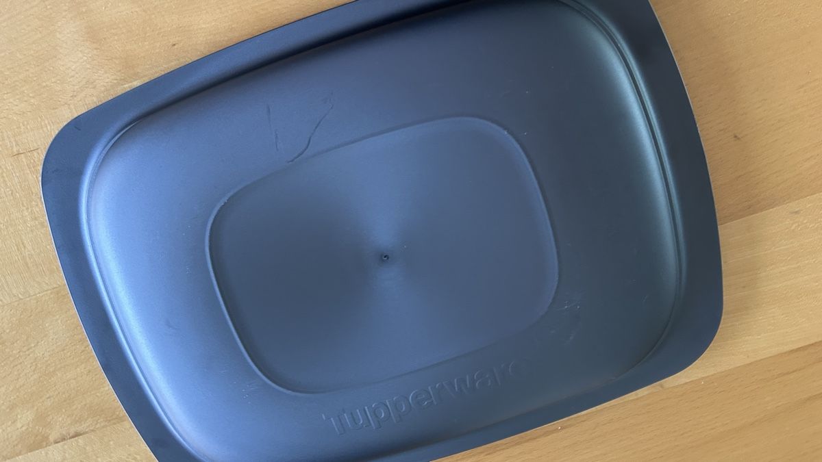 Tupperware Backformen: UltraPro Tupperware 5.7l & 3.3l  – Gebraucht aus Dotzigen von rapunzel03 3