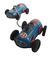 überholende Rennwagen