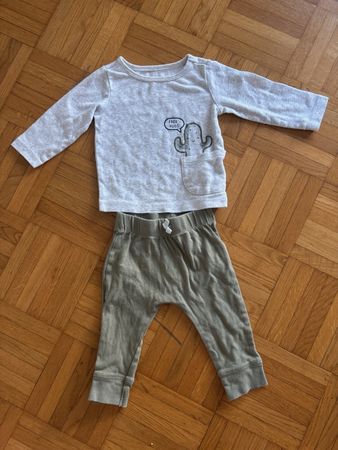 Ensemble t-shirt et pantalon bébé